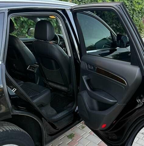 Черный Ауди Ку 5, объемом двигателя 1.98 л и пробегом 256 тыс. км за 14200 $, фото 9 на Automoto.ua