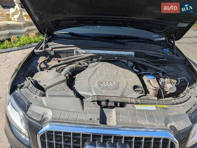 Черный Ауди Ку 5, объемом двигателя 3 л и пробегом 260 тыс. км за 18000 $, фото 1 на Automoto.ua