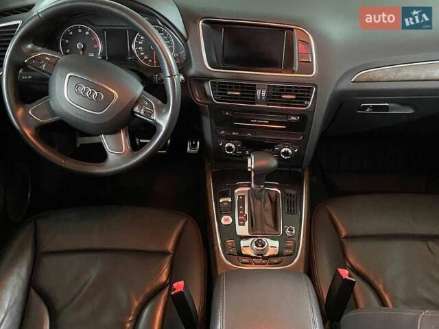 Черный Ауди Ку 5, объемом двигателя 1.98 л и пробегом 169 тыс. км за 12500 $, фото 6 на Automoto.ua