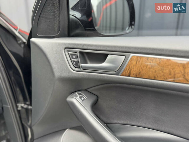 Черный Ауди Ку 5, объемом двигателя 2 л и пробегом 272 тыс. км за 12700 $, фото 48 на Automoto.ua