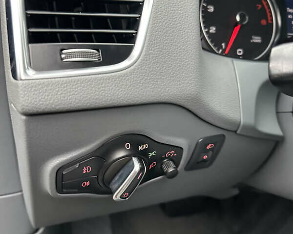 Черный Ауди Ку 5, объемом двигателя 1.98 л и пробегом 207 тыс. км за 14900 $, фото 10 на Automoto.ua