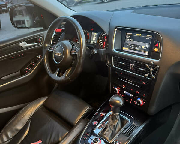 Черный Ауди Ку 5, объемом двигателя 2.97 л и пробегом 238 тыс. км за 21000 $, фото 6 на Automoto.ua