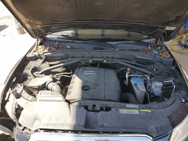 Черный Ауди Ку 5, объемом двигателя 2 л и пробегом 172 тыс. км за 9300 $, фото 10 на Automoto.ua