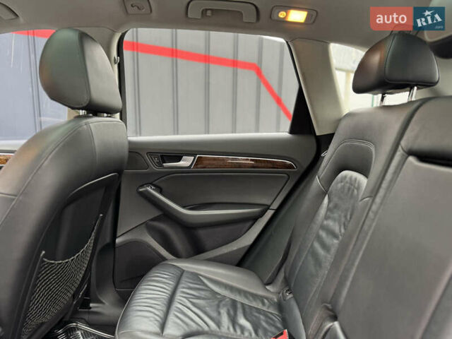 Черный Ауди Ку 5, объемом двигателя 2 л и пробегом 272 тыс. км за 12700 $, фото 35 на Automoto.ua