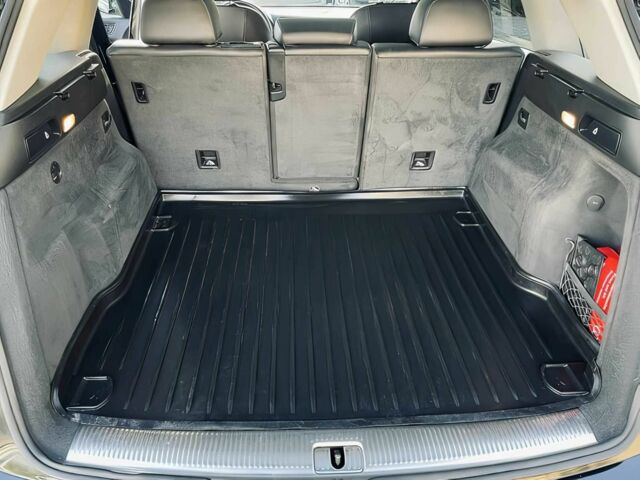 Чорний Ауді Ку 5, об'ємом двигуна 2 л та пробігом 84 тис. км за 9900 $, фото 12 на Automoto.ua