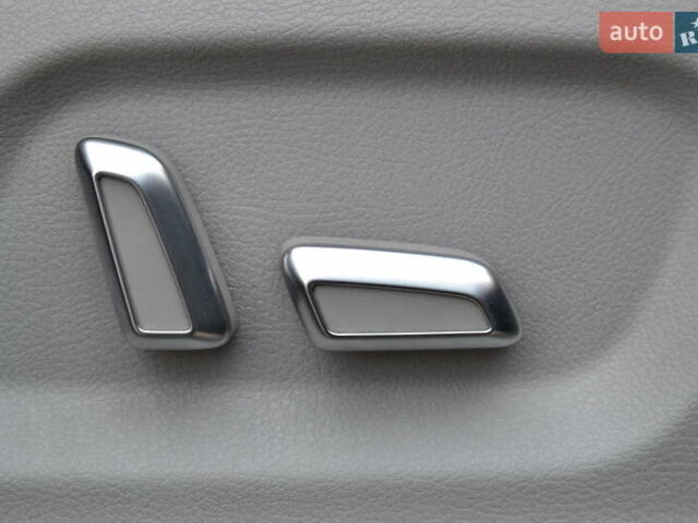 Черный Ауди Ку 5, объемом двигателя 1.98 л и пробегом 272 тыс. км за 13850 $, фото 47 на Automoto.ua