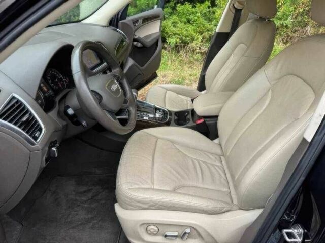 Чорний Ауді Ку 5, об'ємом двигуна 2 л та пробігом 145 тис. км за 9000 $, фото 8 на Automoto.ua