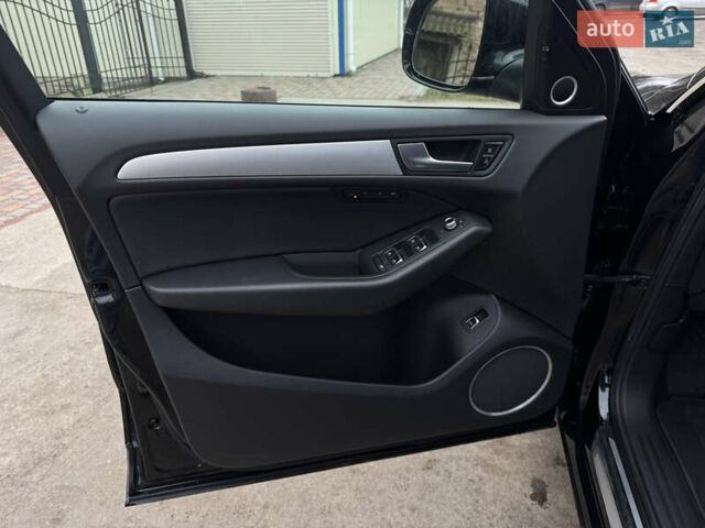 Чорний Ауді Ку 5, об'ємом двигуна 2 л та пробігом 117 тис. км за 16000 $, фото 37 на Automoto.ua