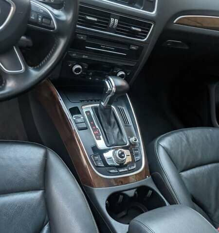 Черный Ауди Ку 5, объемом двигателя 1.98 л и пробегом 228 тыс. км за 14200 $, фото 64 на Automoto.ua