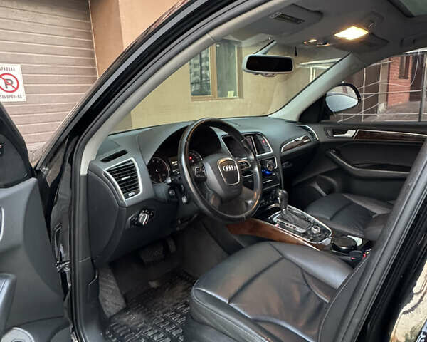 Черный Ауди Ку 5, объемом двигателя 1.98 л и пробегом 172 тыс. км за 15500 $, фото 13 на Automoto.ua