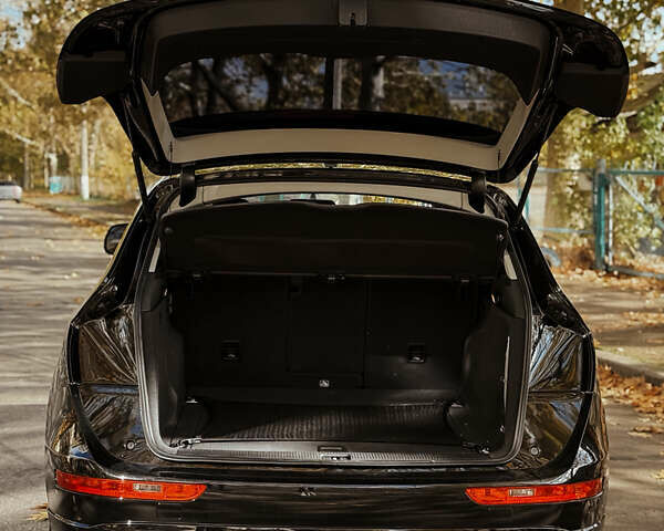 Чорний Ауді Ку 5, об'ємом двигуна 2 л та пробігом 201 тис. км за 14000 $, фото 17 на Automoto.ua