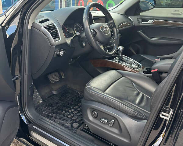 Черный Ауди Ку 5, объемом двигателя 1.98 л и пробегом 135 тыс. км за 10000 $, фото 7 на Automoto.ua