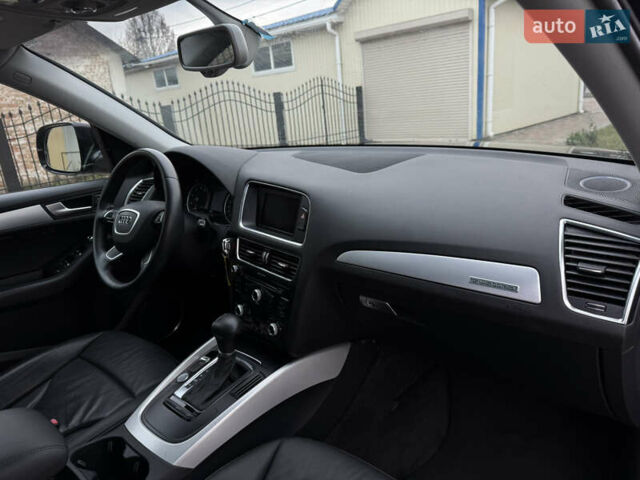 Чорний Ауді Ку 5, об'ємом двигуна 2 л та пробігом 117 тис. км за 16000 $, фото 66 на Automoto.ua