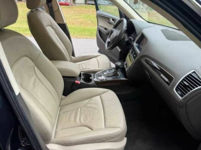 Чорний Ауді Ку 5, об'ємом двигуна 2 л та пробігом 145 тис. км за 9000 $, фото 9 на Automoto.ua