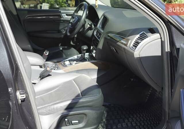 Черный Ауди Ку 5, объемом двигателя 3 л и пробегом 260 тыс. км за 18000 $, фото 14 на Automoto.ua