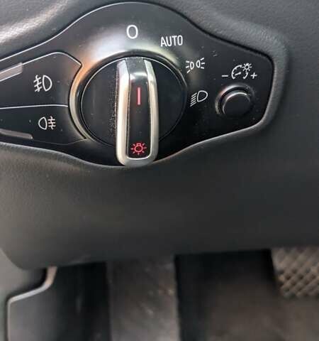 Черный Ауди Ку 5, объемом двигателя 1.98 л и пробегом 228 тыс. км за 14200 $, фото 13 на Automoto.ua
