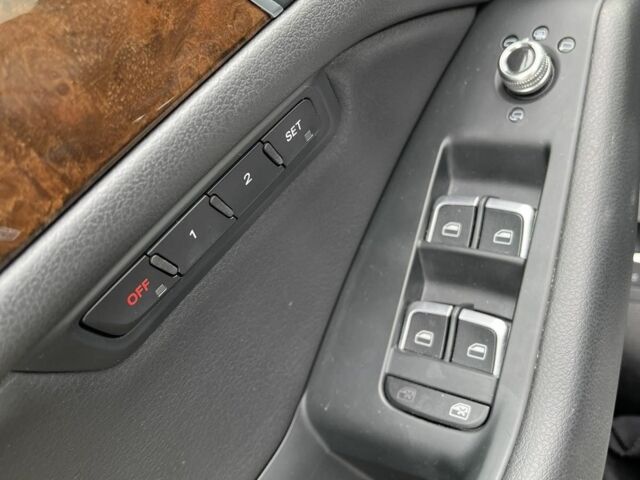 Чорний Ауді Ку 5, об'ємом двигуна 3 л та пробігом 240 тис. км за 20750 $, фото 19 на Automoto.ua