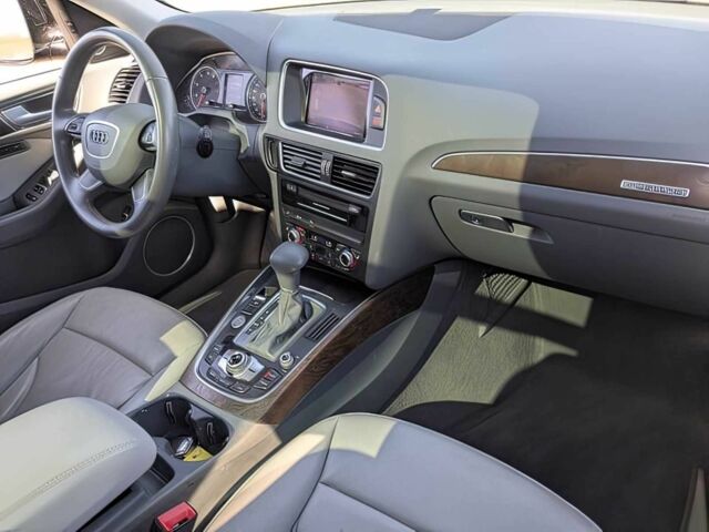 Чорний Ауді Ку 5, об'ємом двигуна 2 л та пробігом 75 тис. км за 7000 $, фото 11 на Automoto.ua