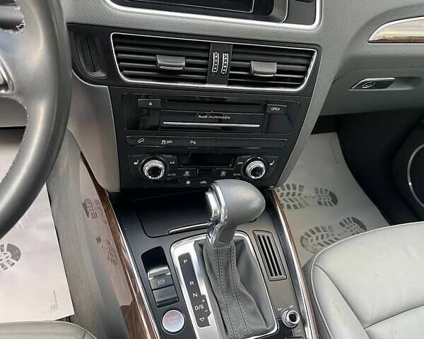 Черный Ауди Ку 5, объемом двигателя 2 л и пробегом 117 тыс. км за 17500 $, фото 16 на Automoto.ua