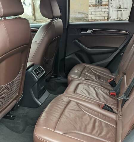 Чорний Ауді Ку 5, об'ємом двигуна 1.98 л та пробігом 267 тис. км за 13499 $, фото 10 на Automoto.ua