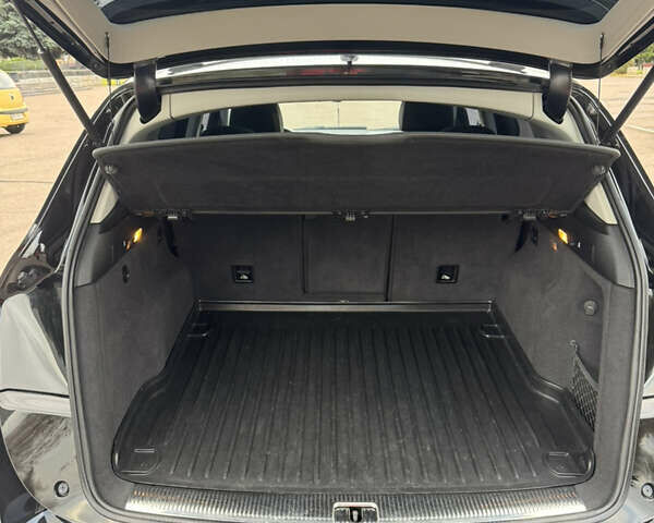 Чорний Ауді Ку 5, об'ємом двигуна 2 л та пробігом 281 тис. км за 15499 $, фото 30 на Automoto.ua