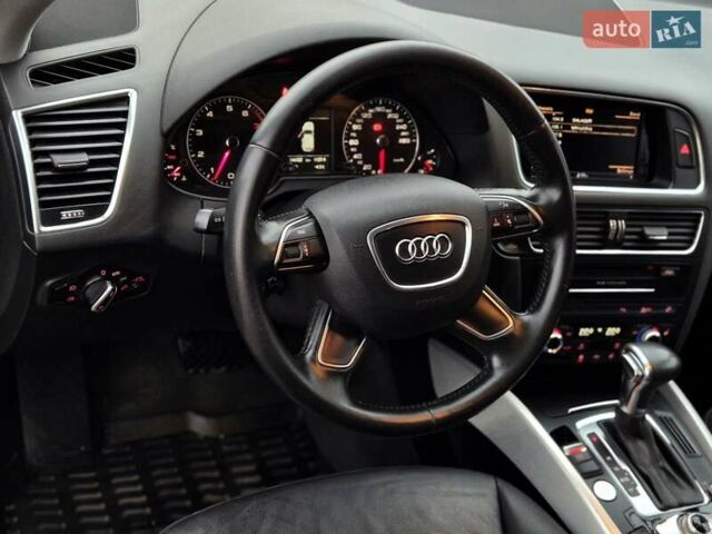 Черный Ауди Ку 5, объемом двигателя 2 л и пробегом 143 тыс. км за 16700 $, фото 49 на Automoto.ua