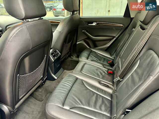 Черный Ауди Ку 5, объемом двигателя 2 л и пробегом 200 тыс. км за 15700 $, фото 14 на Automoto.ua