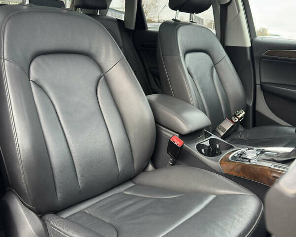 Черный Ауди Ку 5, объемом двигателя 2 л и пробегом 203 тыс. км за 15500 $, фото 30 на Automoto.ua