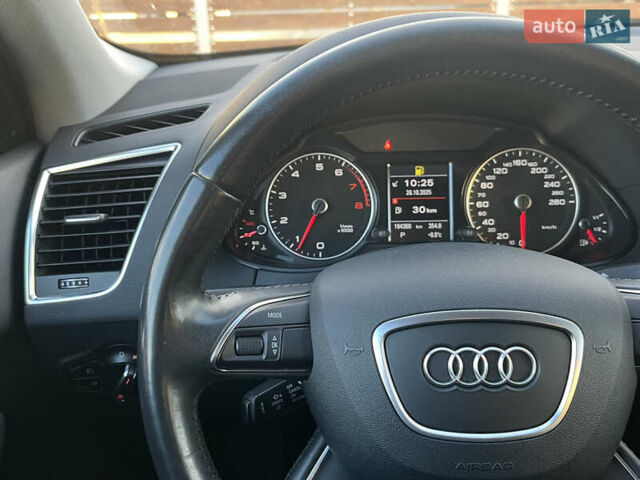 Ауді Ку 5 2015 у Стрые на Automoto.ua Чорний Ауді Ку 5, об'ємом двигуна 2 л та пробігом 194 тис. км за 14700 $, фото 21 на Automoto.ua