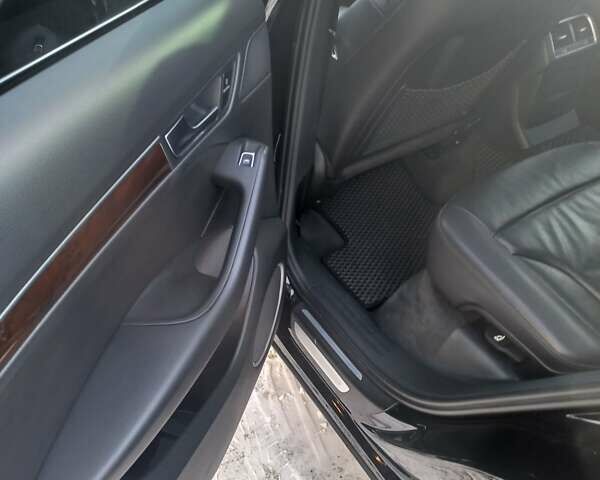 Черный Ауди Ку 5, объемом двигателя 1.98 л и пробегом 125 тыс. км за 20300 $, фото 4 на Automoto.ua