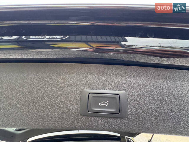 Чорний Ауді Ку 5, об'ємом двигуна 2 л та пробігом 111 тис. км за 16200 $, фото 50 на Automoto.ua