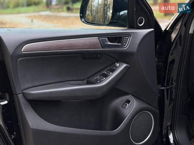 Черный Ауди Ку 5, объемом двигателя 2 л и пробегом 237 тыс. км за 16000 $, фото 12 на Automoto.ua