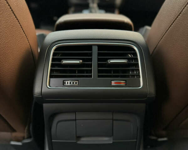 Чорний Ауді Ку 5, об'ємом двигуна 2 л та пробігом 188 тис. км за 15499 $, фото 27 на Automoto.ua