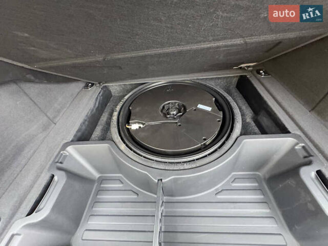 Чорний Ауді Ку 5, об'ємом двигуна 2 л та пробігом 111 тис. км за 16200 $, фото 49 на Automoto.ua