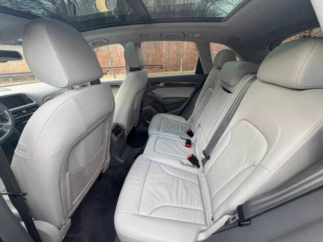 Черный Ауди Ку 5, объемом двигателя 2 л и пробегом 74 тыс. км за 3775 $, фото 10 на Automoto.ua