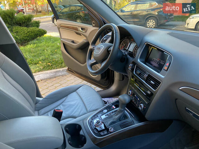 Чорний Ауді Ку 5, об'ємом двигуна 2 л та пробігом 162 тис. км за 14500 $, фото 28 на Automoto.ua