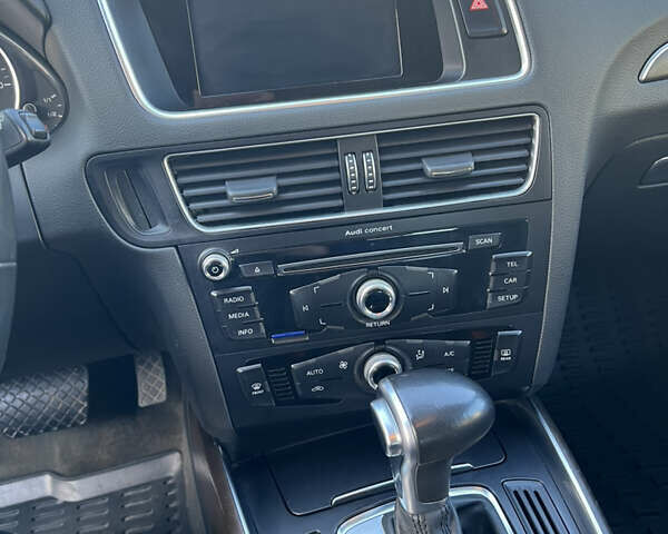 Черный Ауди Ку 5, объемом двигателя 2 л и пробегом 161 тыс. км за 25900 $, фото 14 на Automoto.ua