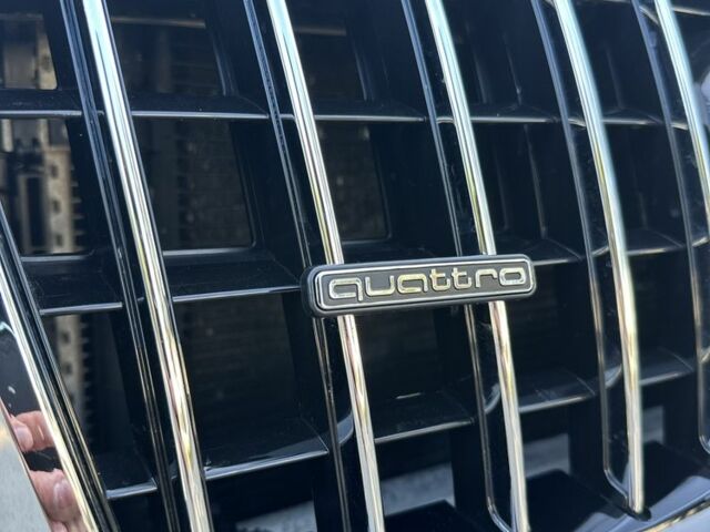 Ауди Ку 5 2015 в Луцке на Automoto.ua Черный Ауди Ку 5, объемом двигателя 2 л и пробегом 156 тыс. км за 15500 $, фото 4 на Automoto.ua