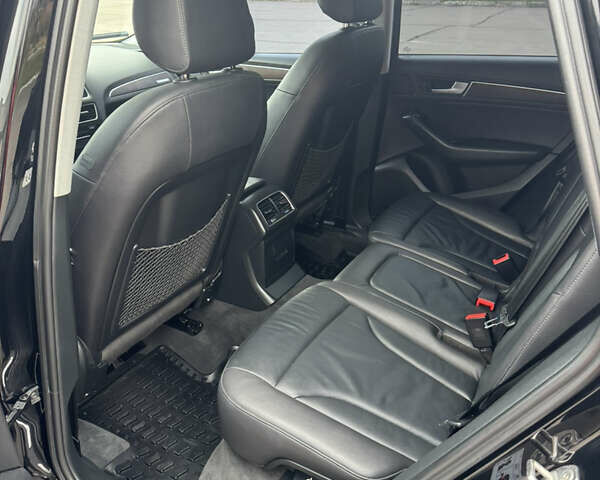 Чорний Ауді Ку 5, об'ємом двигуна 2 л та пробігом 281 тис. км за 15499 $, фото 24 на Automoto.ua