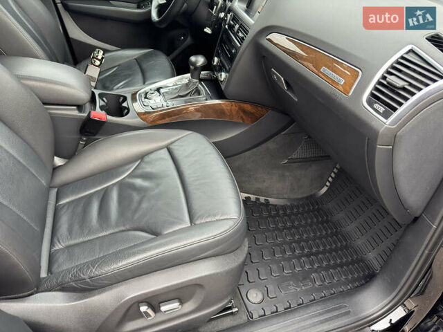 Черный Ауди Ку 5, объемом двигателя 2 л и пробегом 203 тыс. км за 15500 $, фото 28 на Automoto.ua