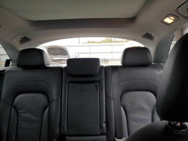 Черный Ауди Ку 5, объемом двигателя 3 л и пробегом 198 тыс. км за 4000 $, фото 9 на Automoto.ua