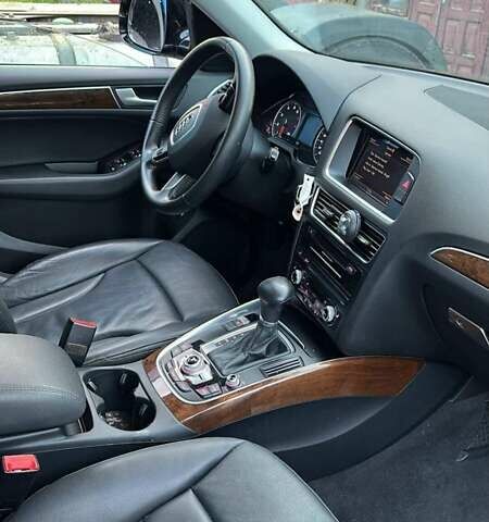 Ауді Ку 5 2015 у Ковель на Automoto.ua Чорний Ауді Ку 5, об'ємом двигуна 2 л та пробігом 170 тис. км за 15205 $, фото 28 на Automoto.ua