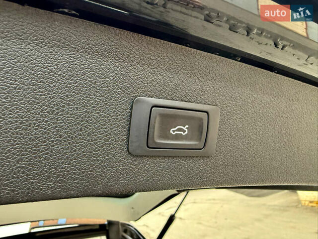 Черный Ауди Ку 5, объемом двигателя 2 л и пробегом 200 тыс. км за 15700 $, фото 24 на Automoto.ua