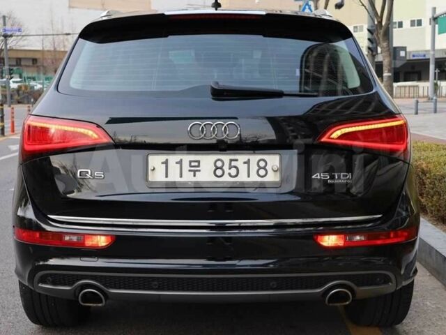 Черный Ауди Ку 5, объемом двигателя 3 л и пробегом 145 тыс. км за 12900 $, фото 4 на Automoto.ua