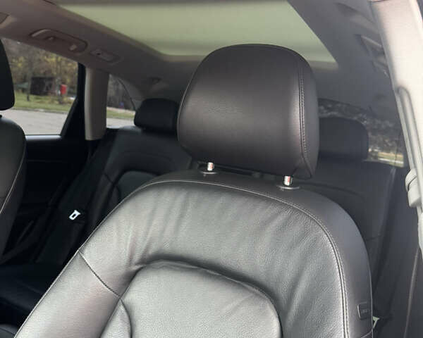 Чорний Ауді Ку 5, об'ємом двигуна 2 л та пробігом 281 тис. км за 15499 $, фото 22 на Automoto.ua