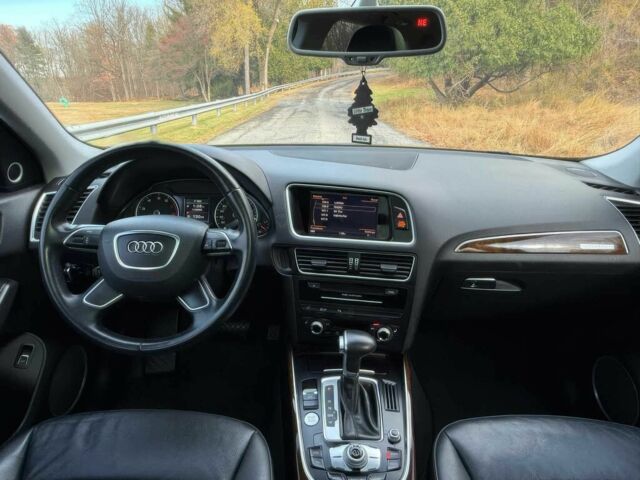 Черный Ауди Ку 5, объемом двигателя 2 л и пробегом 75 тыс. км за 11000 $, фото 8 на Automoto.ua