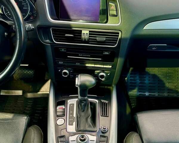 Черный Ауди Ку 5, объемом двигателя 3 л и пробегом 140 тыс. км за 16600 $, фото 11 на Automoto.ua