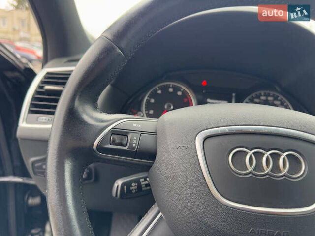 Чорний Ауді Ку 5, об'ємом двигуна 2 л та пробігом 111 тис. км за 16200 $, фото 59 на Automoto.ua