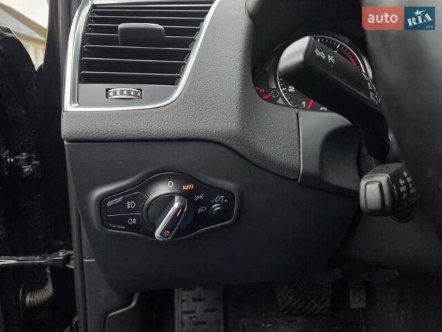 Чорний Ауді Ку 5, об'ємом двигуна 2 л та пробігом 112 тис. км за 15950 $, фото 26 на Automoto.ua