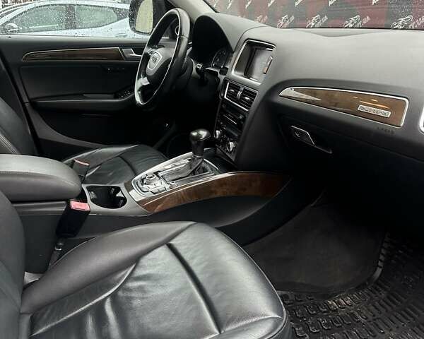 Черный Ауди Ку 5, объемом двигателя 2 л и пробегом 241 тыс. км за 15800 $, фото 35 на Automoto.ua